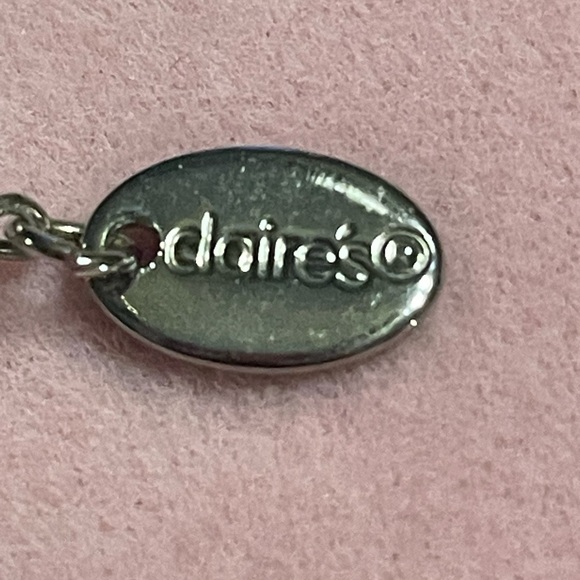 Claire’s necklace- 6 strands- 2 strands of wooden beads, 2 white & 2 peach beads - Picture 3 of 8